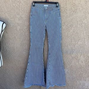 Cello Jeans Striped Bell Bottom Sz 1 Jeans